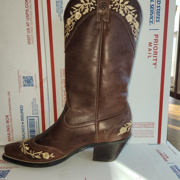 Ariat Women's Western Cowboy Boots Size 8 - Picture 4 of 8